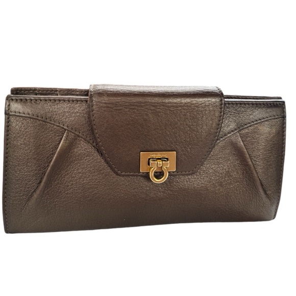Salvatore Ferragamo Gancini Brown Leather Bifold Wallet - Picture 2 of 15